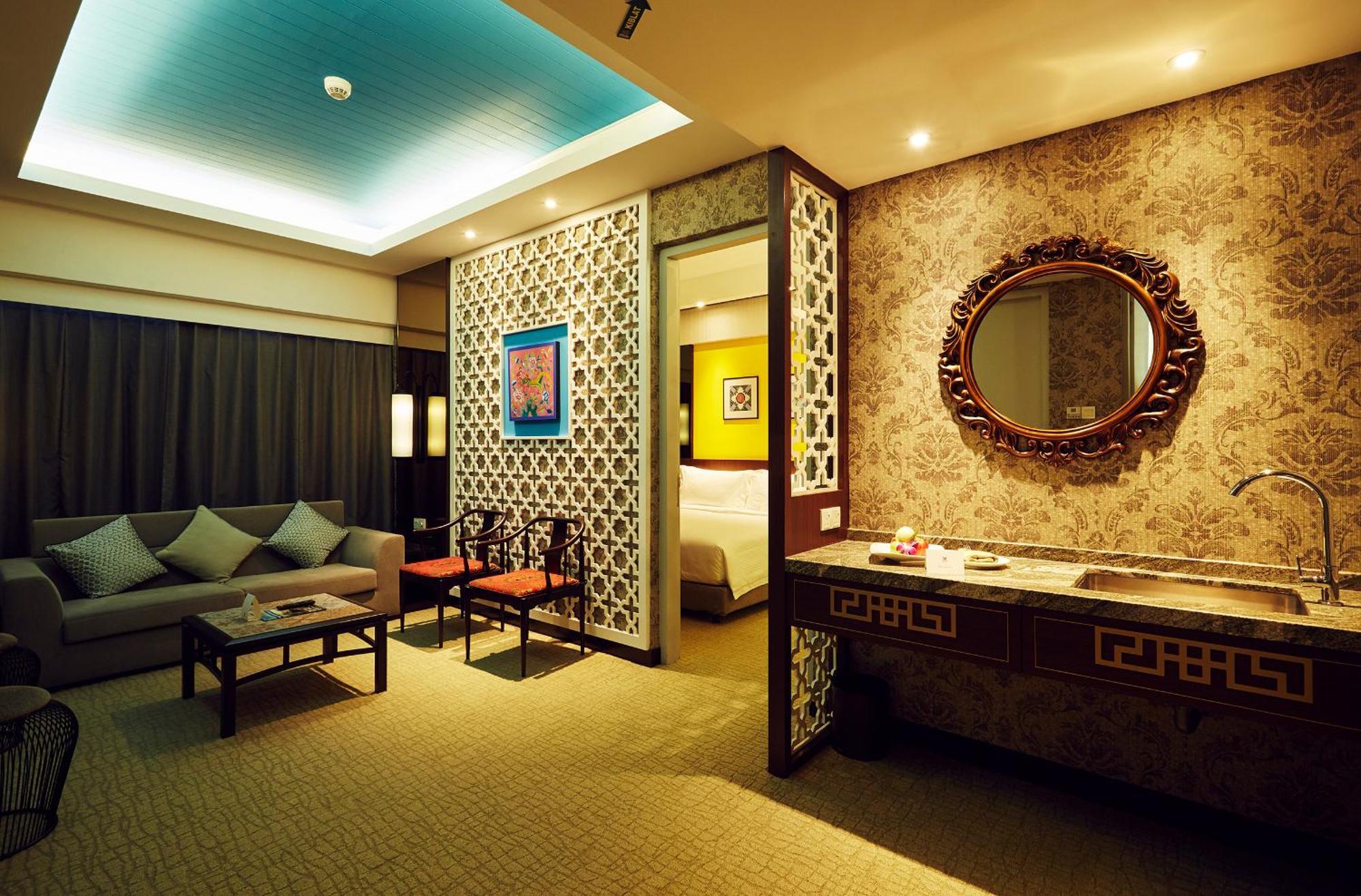 Deluxe Suite
